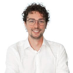 Indy Murdoch is apotheker bij Nationale Apotheek.